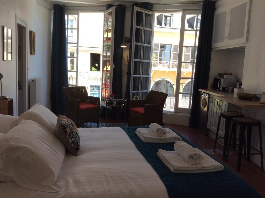 Appartement Berceau Henri II à Le Mans Extérieur photo